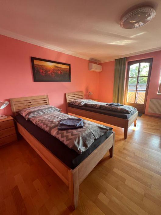 Apartment Elena Gedersdorf Eksteriør billede